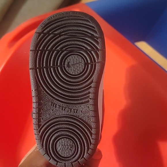 Nike/ Toddler Boroughs 4c - Picture 2 of 6